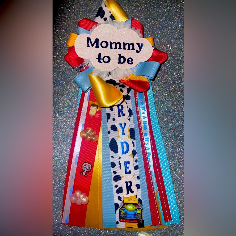 Custom baby shower mums